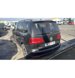 Attache ceinture avant gauche VOLKSWAGEN TOURAN 2