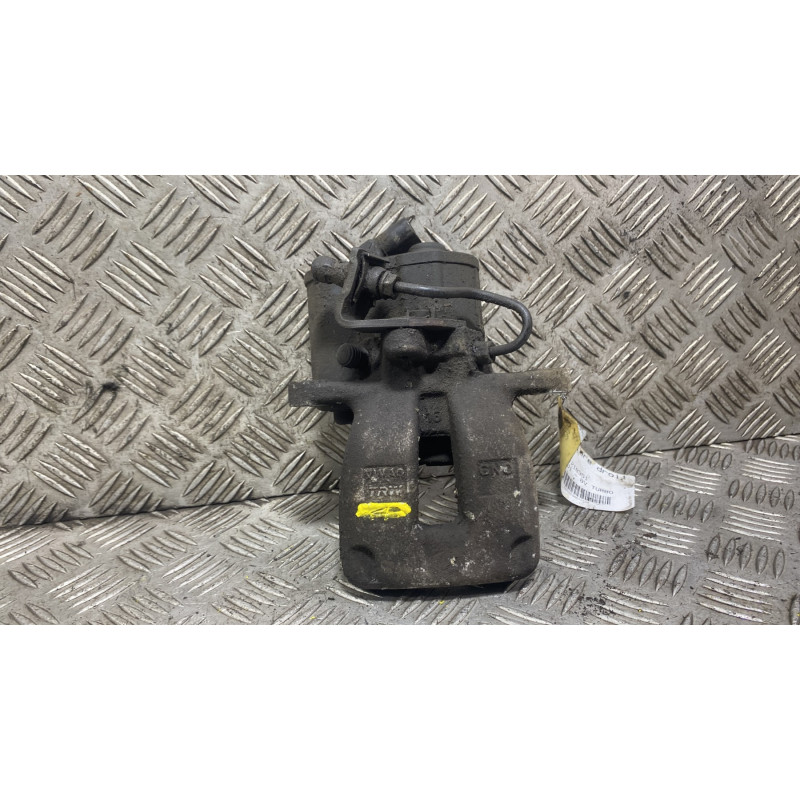 Etrier arriere droit (freinage) VOLKSWAGEN PASSAT 5 Photo n°1