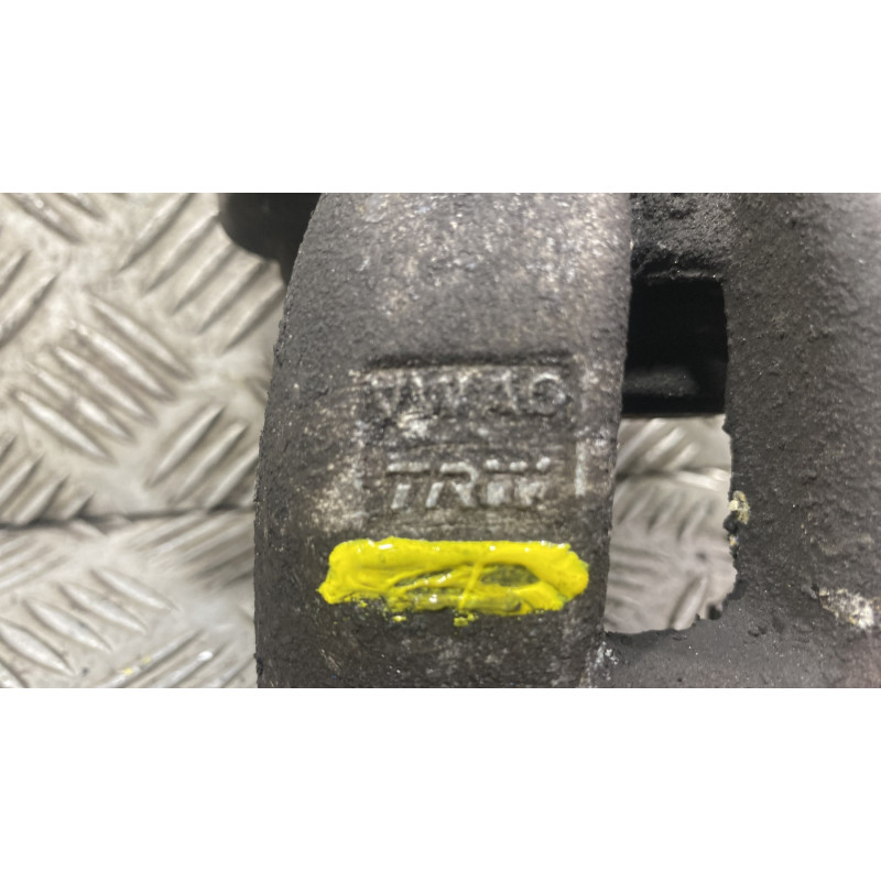 Etrier arriere droit (freinage) VOLKSWAGEN PASSAT 5 Photo n°2