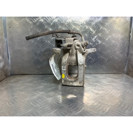 Etrier avant gauche (freinage) OPEL CORSA F