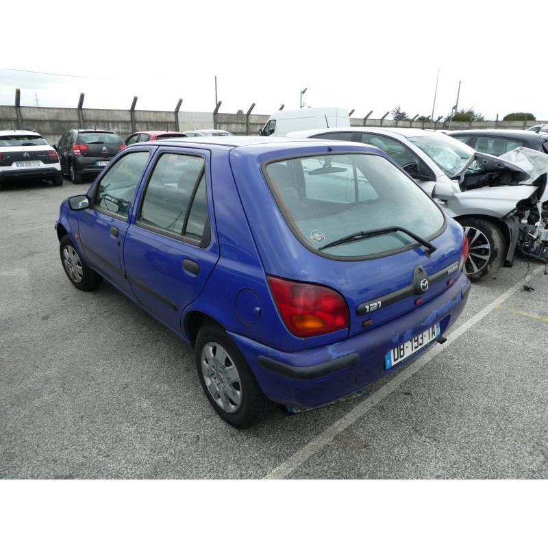 Etrier avant gauche (freinage) MAZDA 121 3 Photo n°5