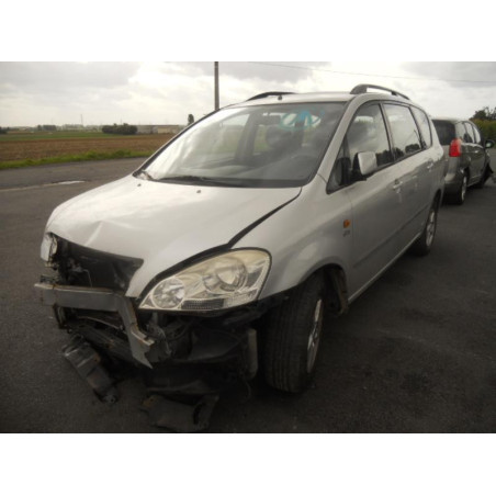 Etrier avant gauche (freinage) TOYOTA AVENSIS VERSO