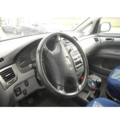 Etrier avant gauche (freinage) TOYOTA AVENSIS VERSO