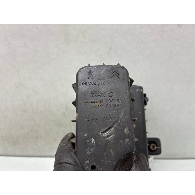 Boitier filtre a air CITROEN C3 2 Photo n°3
