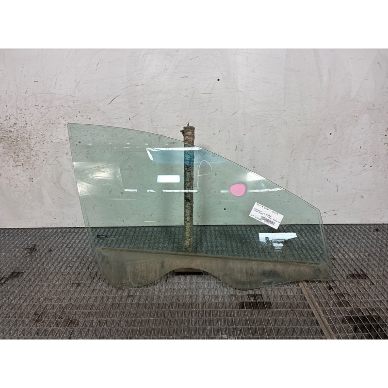 Vitre avant droit CHEVROLET CRUZE Photo n°1