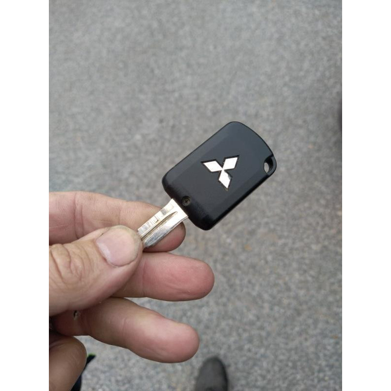 Boite a gants MITSUBISHI SPACE STAR 3 Photo n°4