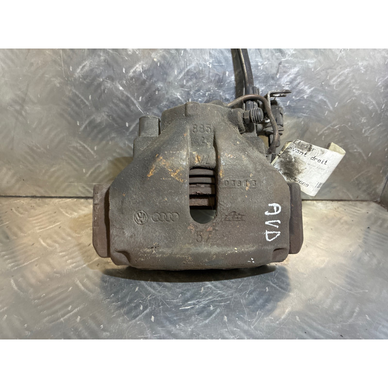 Etrier avant droit (freinage) VOLKSWAGEN PASSAT 4 Photo n°1