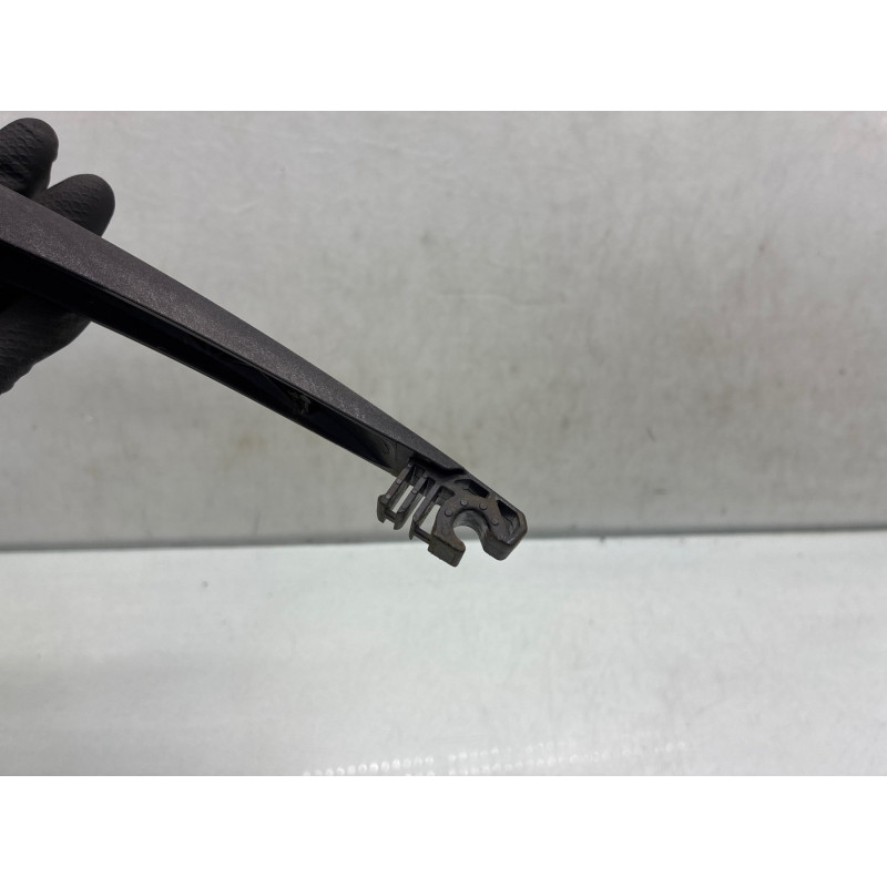 Bras essuie glace arriere TOYOTA YARIS 3 Photo n°1