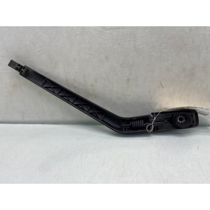 Bras essuie glace arriere TOYOTA YARIS 3 Photo n°4
