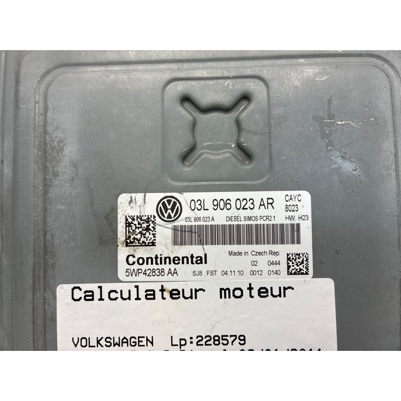 Calculateur moteur VOLKSWAGEN TOURAN 2 Photo n°3