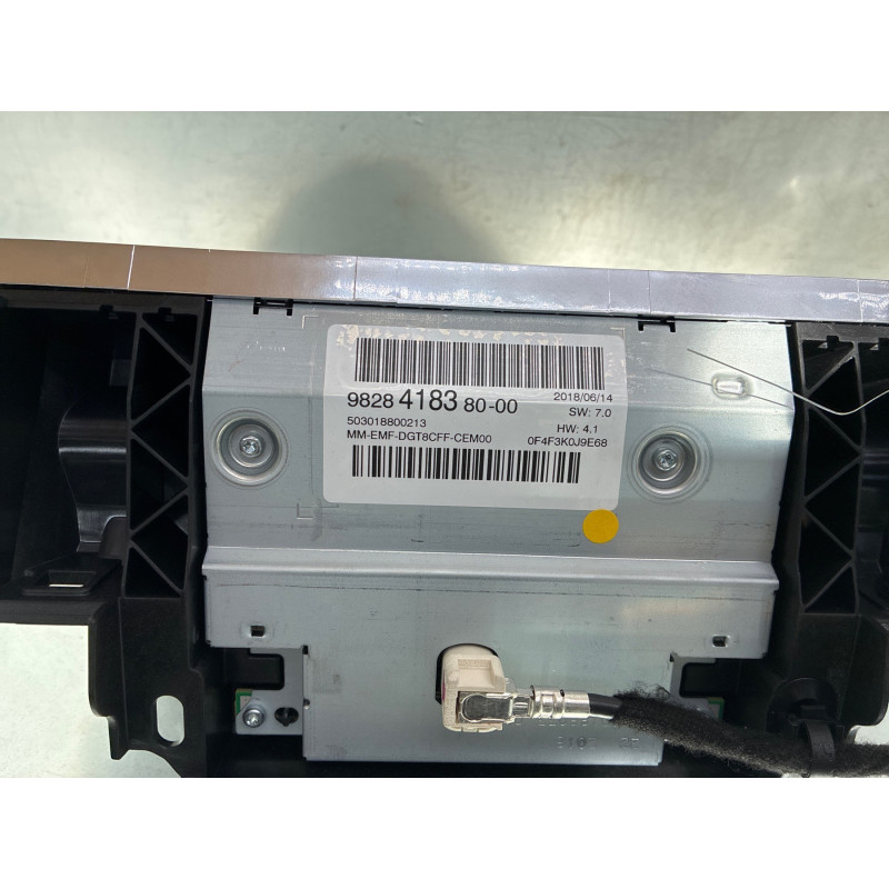 Ecran GPS PEUGEOT 3008 2 Photo n°1