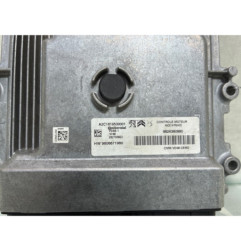 Calculateur moteur PEUGEOT 3008 2