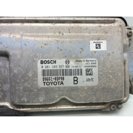Calculateur moteur TOYOTA YARIS 3 Photo n°1