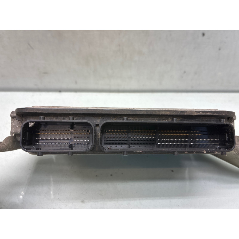 Calculateur moteur TOYOTA YARIS 3 Photo n°4