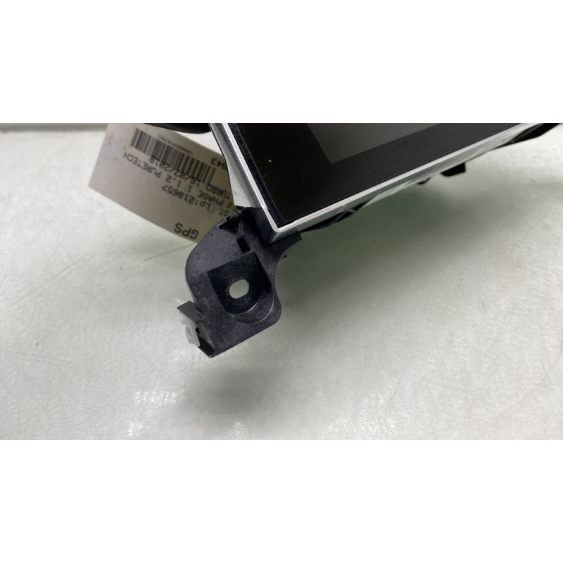 Ecran GPS PEUGEOT 3008 2 Photo n°7