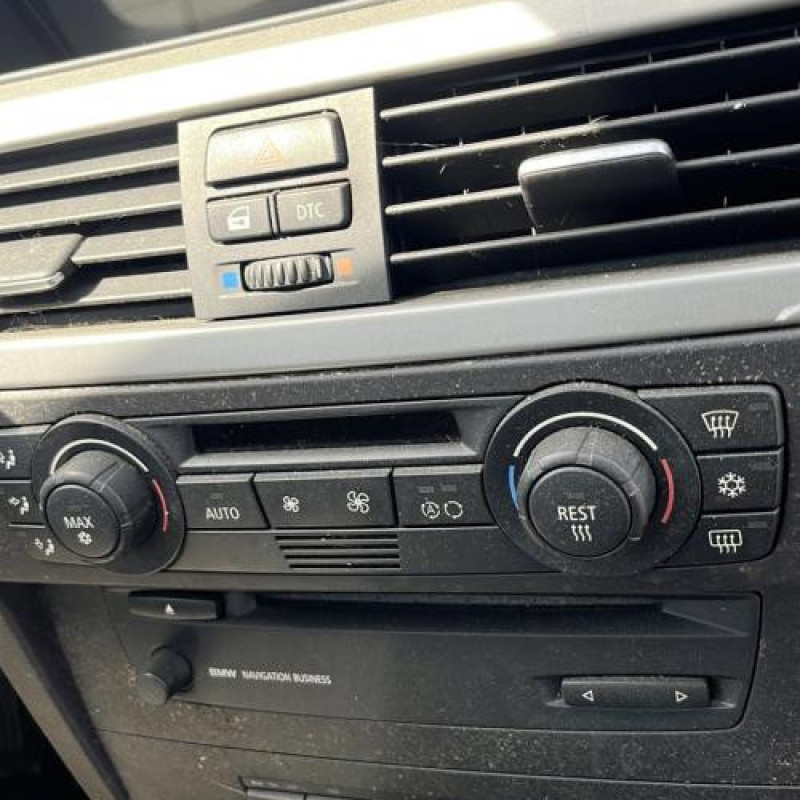 Ecran GPS BMW SERIE 3 E90 Photo n°11