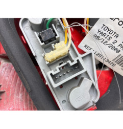 Feu arriere principal droit (feux) TOYOTA YARIS 2