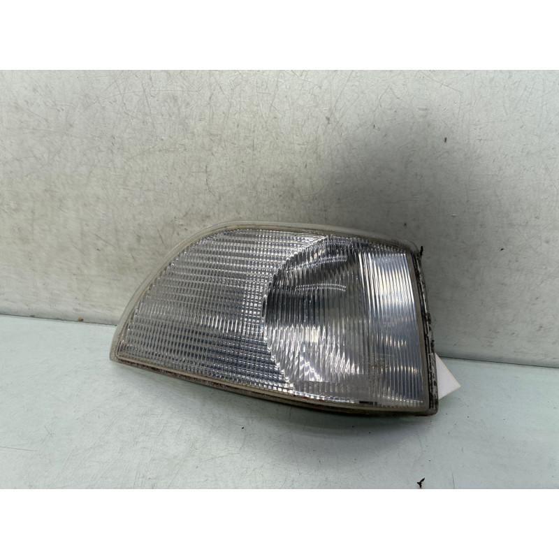 Optique avant secondaire droit (feux)(clignotant) VOLVO V 70 1 Photo n°3