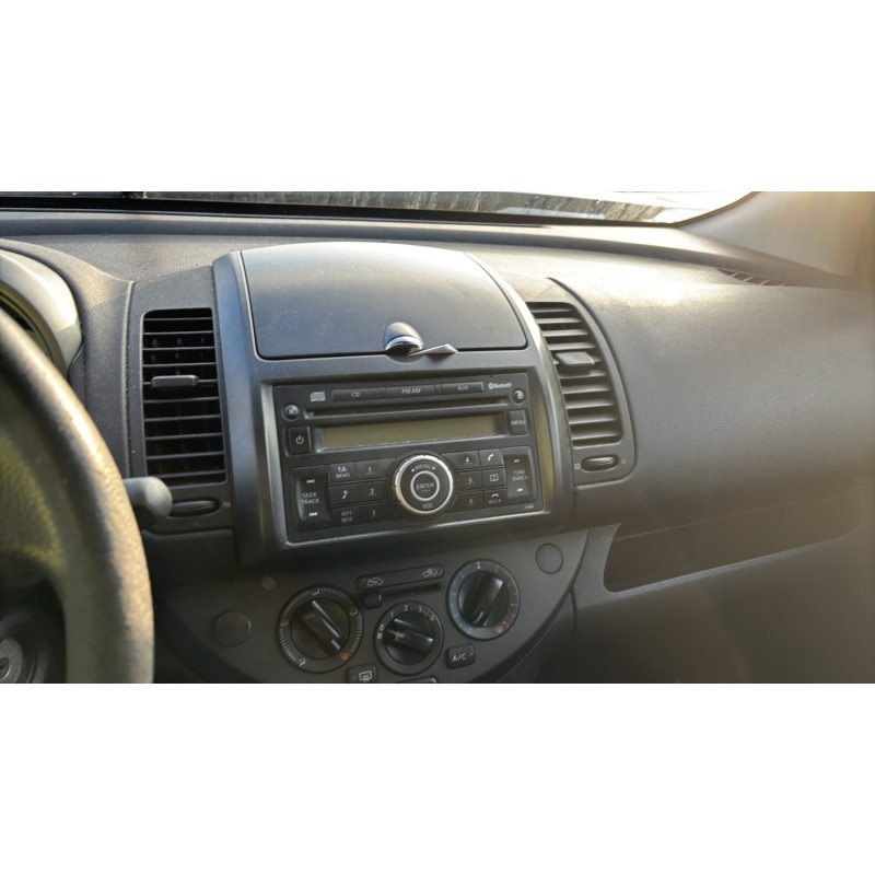 Anti brouillard arriere NISSAN NOTE 1 Photo n°18