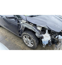 Traverse superieure KIA CEE-D 2