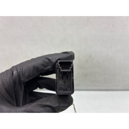 Bouton de warning MAZDA 2 3 Photo n°1