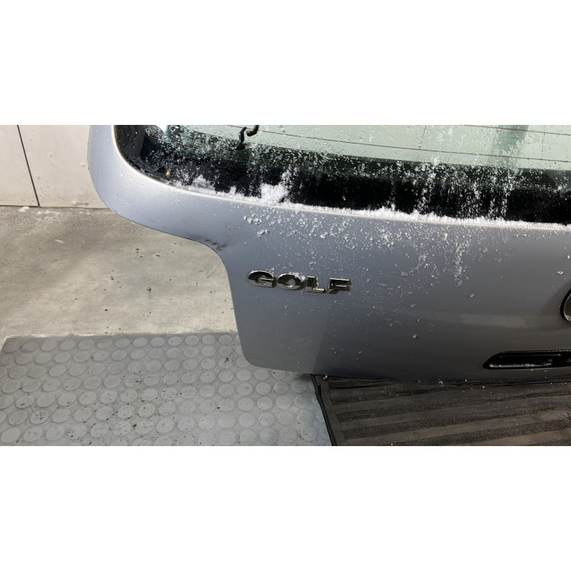 Malle/Hayon arriere VOLKSWAGEN GOLF 4 Photo n°7