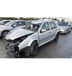 Malle/Hayon arriere VOLKSWAGEN GOLF 4
