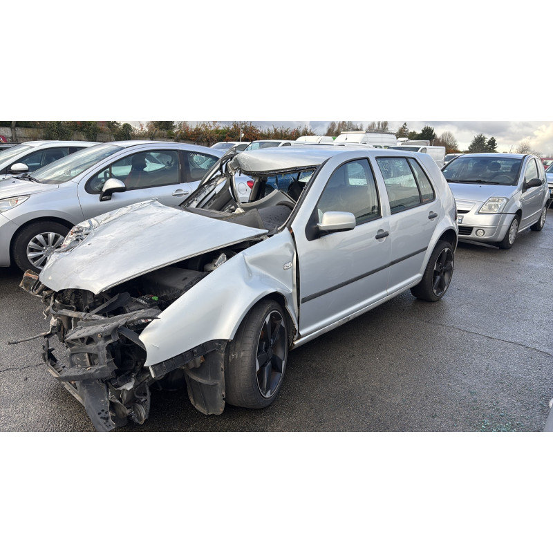 Malle/Hayon arriere VOLKSWAGEN GOLF 4 Photo n°14