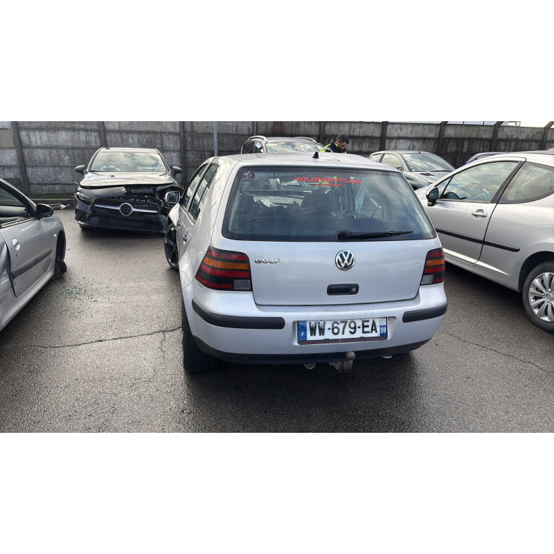 Malle/Hayon arriere VOLKSWAGEN GOLF 4 Photo n°18
