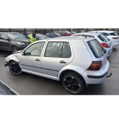 Malle/Hayon arriere VOLKSWAGEN GOLF 4