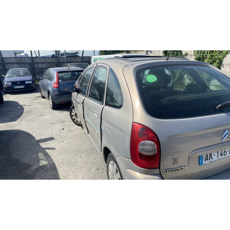 Vitre avant gauche CITROEN XSARA PICASSO Photo n°8