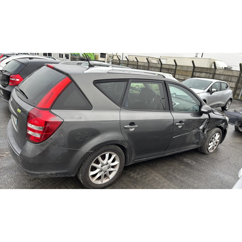 Etrier avant droit (freinage) KIA CEE-D 1 SPORT WAGON Photo n°9