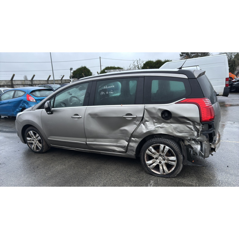 Feu arriere principal gauche (feux) PEUGEOT 5008 1 Photo n°9