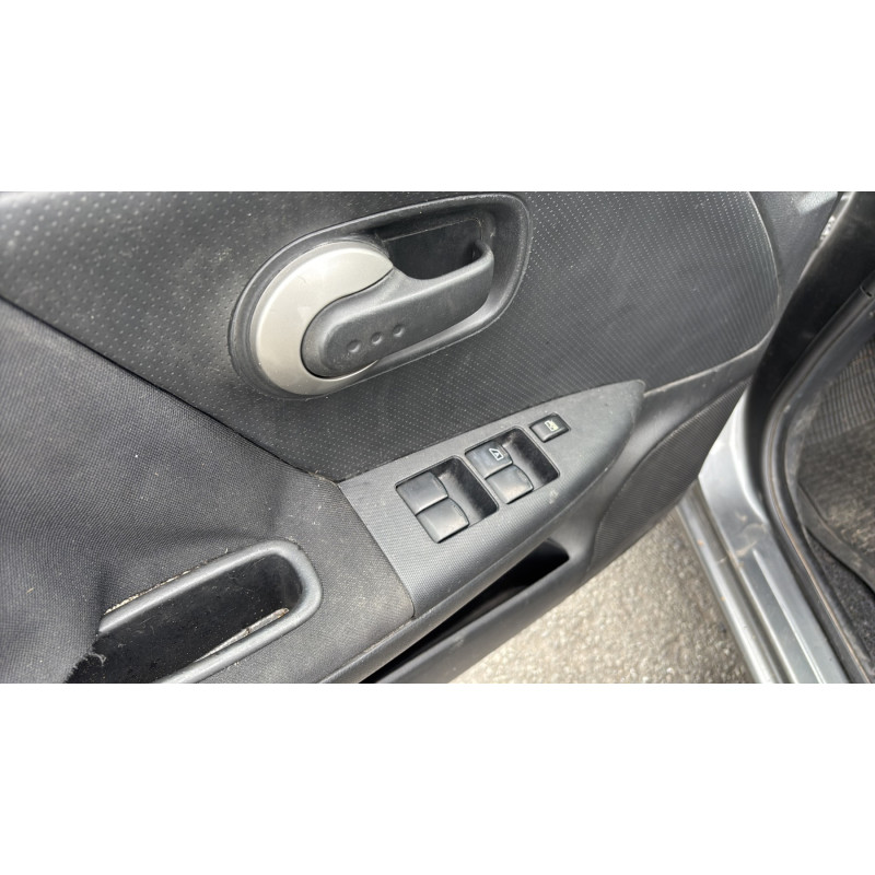 Anti brouillard arriere NISSAN NOTE 1 Photo n°13
