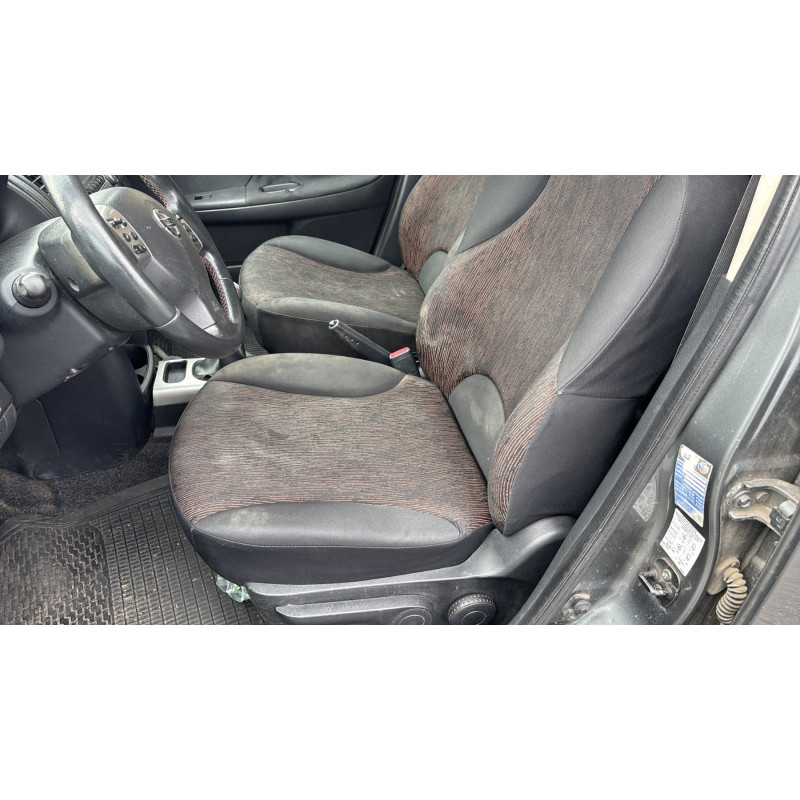 Anti brouillard arriere NISSAN NOTE 1 Photo n°14