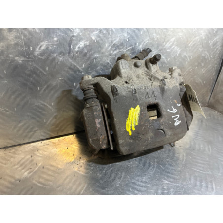 Etrier avant gauche (freinage) NISSAN JUKE 1