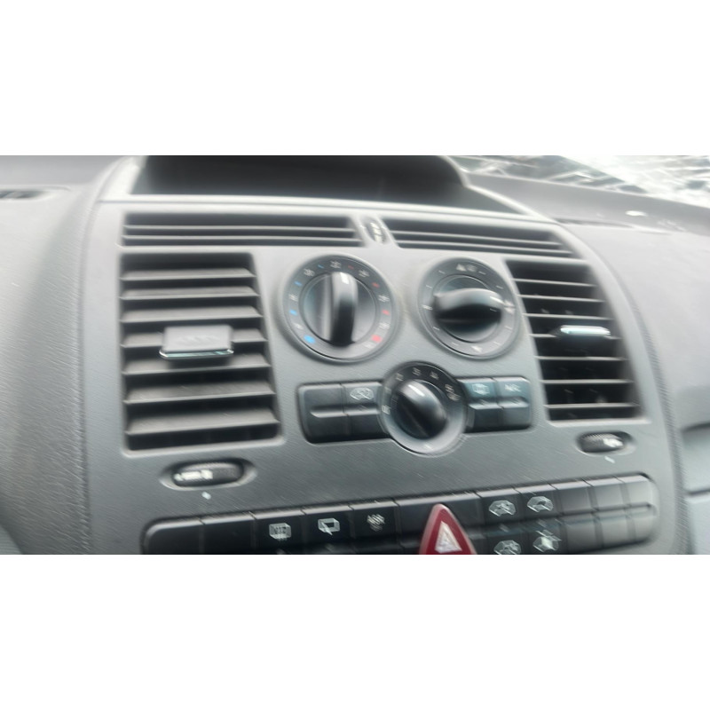 Etrier arriere droit (freinage) MERCEDES VITO 639 Photo n°8