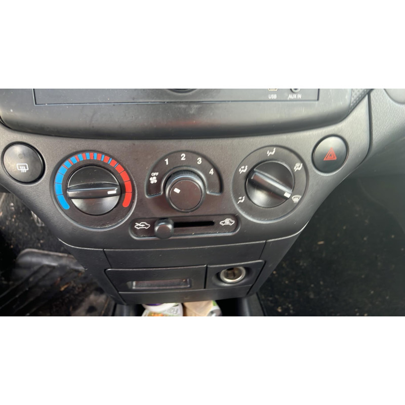 Etrier avant gauche (freinage) CHEVROLET AVEO 1 Photo n°10