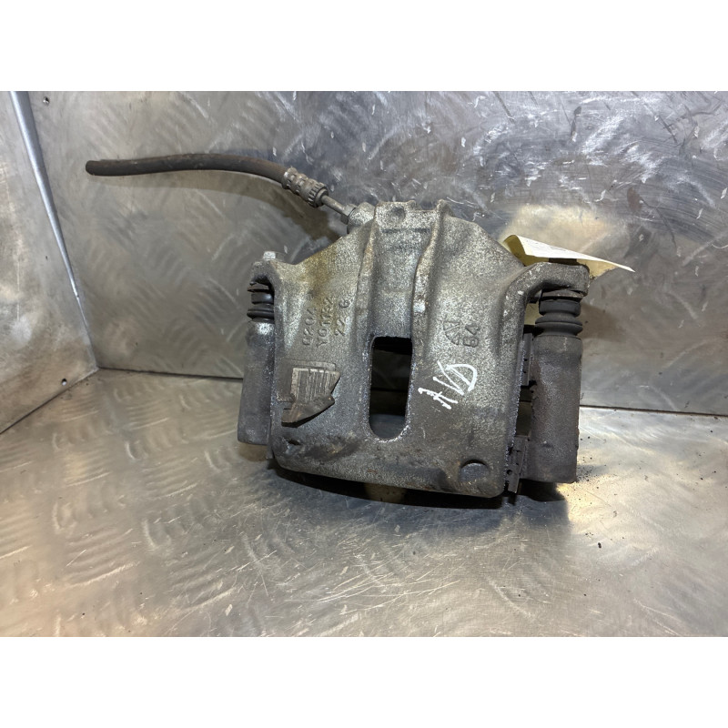 Etrier avant droit (freinage) CITROEN C4 CACTUS Photo n°2