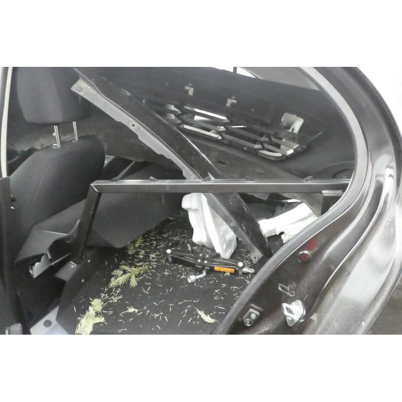 Etrier avant droit (freinage) NISSAN MICRA 4 Photo n°8