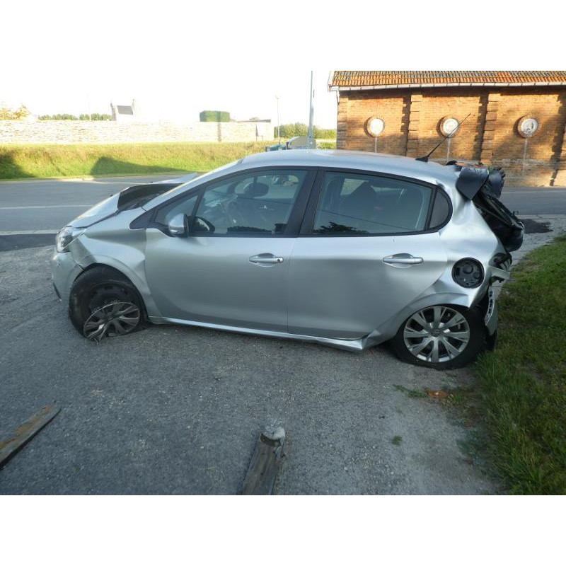 Etrier avant gauche (freinage) PEUGEOT 208 1 Photo n°11