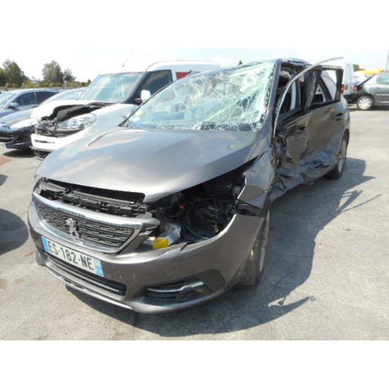 Vitre arriere droit PEUGEOT 308 2 SW Photo n°1