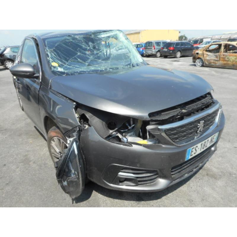 Vitre arriere droit PEUGEOT 308 2 SW Photo n°2
