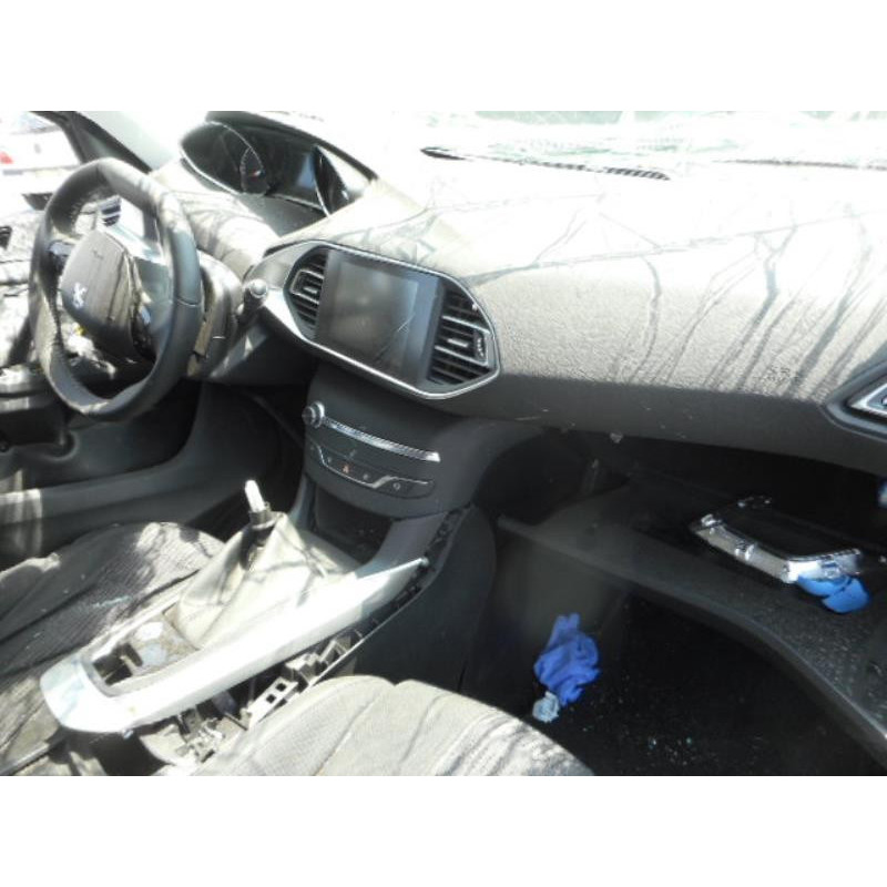 Vitre arriere droit PEUGEOT 308 2 SW Photo n°6