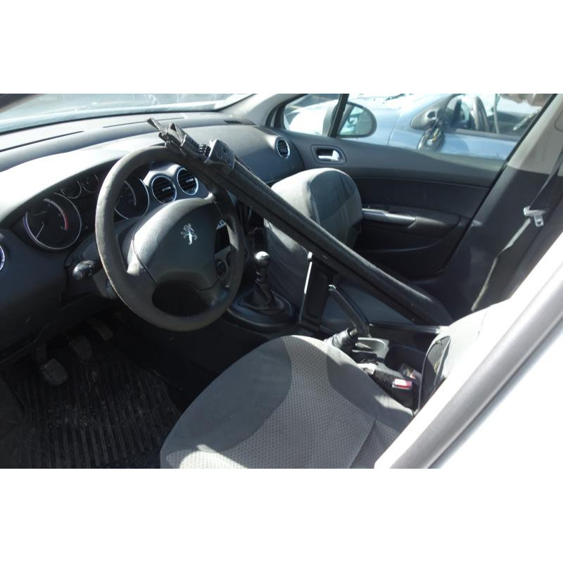 Vitre arriere gauche PEUGEOT 308 1 SW Photo n°6