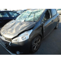 Vitre arriere gauche PEUGEOT 208 1