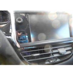 Vitre arriere gauche PEUGEOT 208 1