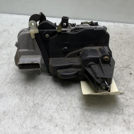 Serrure avant gauche PEUGEOT 307