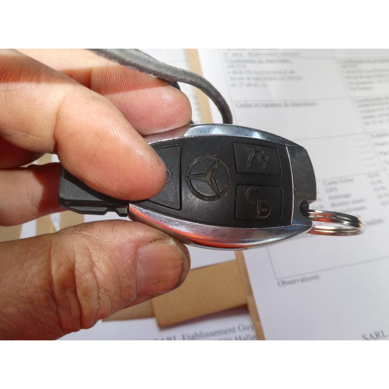 Etrier arriere droit (freinage) MERCEDES VITO 639 Photo n°9