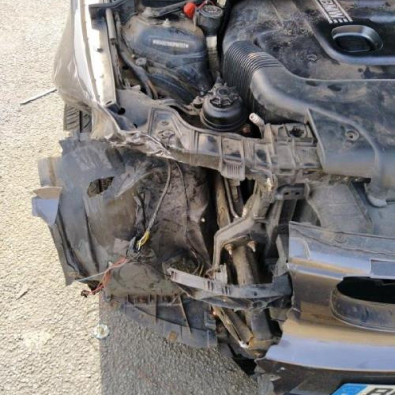 Porte avant droit BMW SERIE 1 E87 Photo n°17